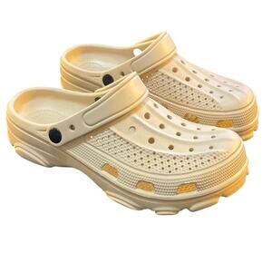 Crocs Traditional Style Cream Color Unisex Sandals Size 41 (M=9:W=7)